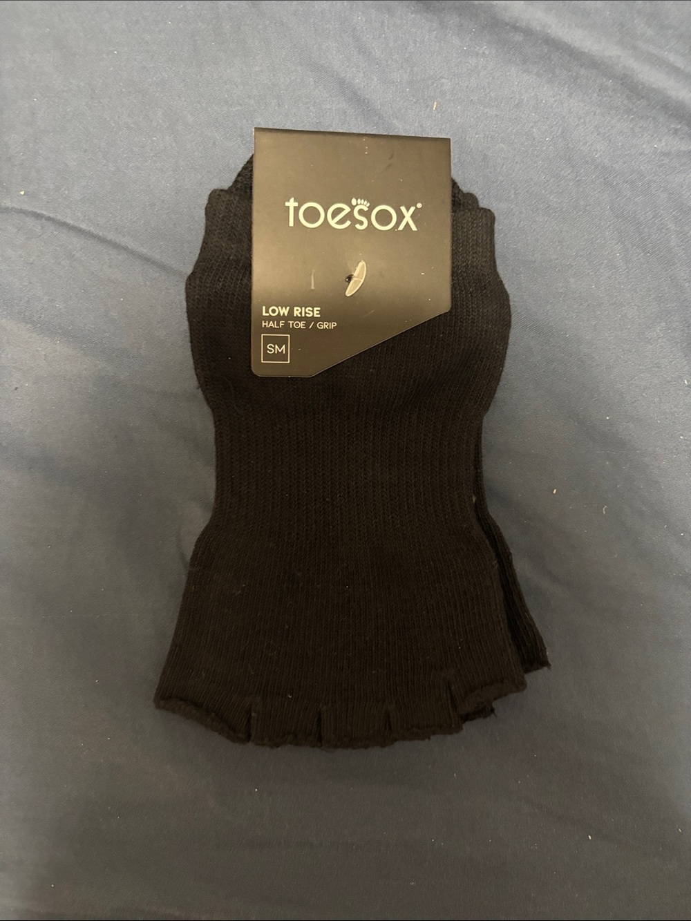 toesox Black Low-Rise Half-Toe Grip Socks - Solid Black